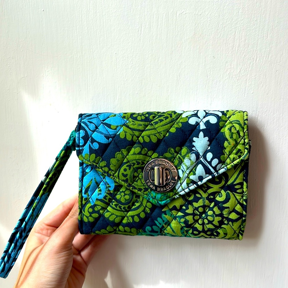 VERA BRADLEY WRISTLET